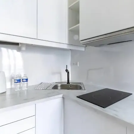So Ouest Courcelles Magnifique Studio Apartman